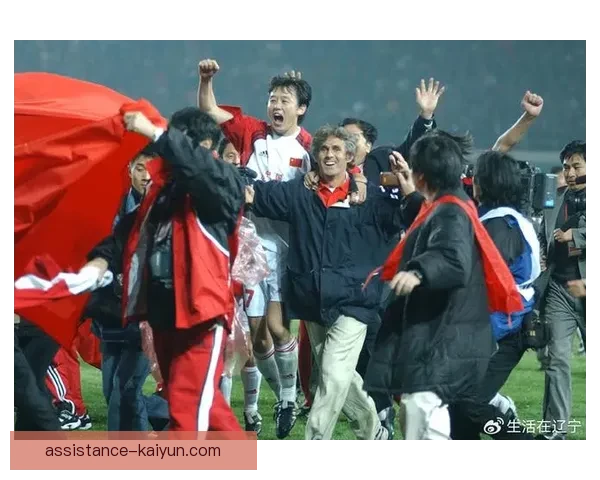 中国足球队备战世界杯预选赛，主教练力求全胜迎接挑战