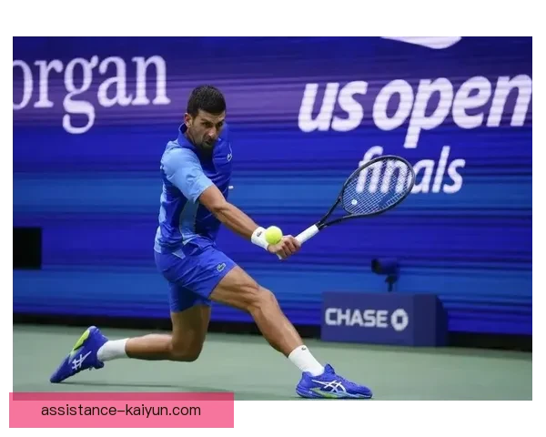 德约科维奇强势回归澳网赛场再掀新赛季冠军争夺高潮引发全球关注