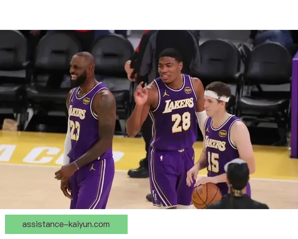 詹姆斯伤情更新快船大胜勇士库里缺席火箭迎战湖人前景分析